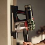 Dyson V8 Cyclone - Aspirateur balai sans fil, 150 AW, 60 min – Image 2