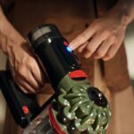 Dyson V8 Cyclone - Aspirateur balai sans fil, 150 AW, 60 min – Image 4