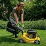Powerplus POWEG60219 - Tondeuse thermique, coupe 40 cm, jusqu'à 500 m², 2500 W – Image 2